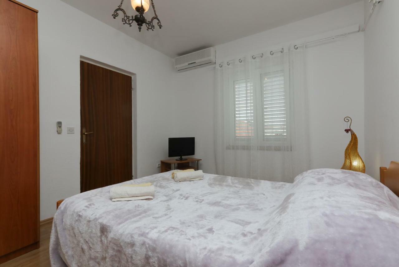 Studio Apartment Ana Supetar Eksteriør bilde