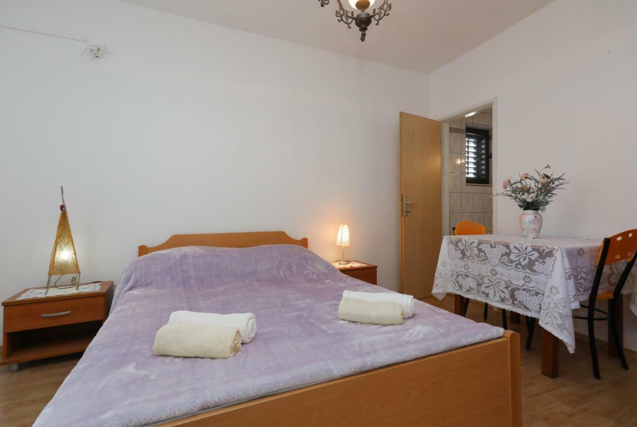 Studio Apartment Ana Supetar Eksteriør bilde